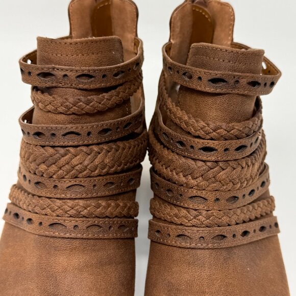 Fergie Womens Brown Leather Western style Back Zip Bootie Display Model Size 6 - Picture 4 of 8